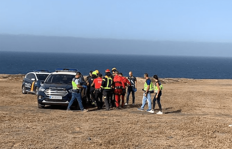El cuerpo fue izado por el helicóptero del GES y trasladado hasta una explanada aledaña (Foto TA)
